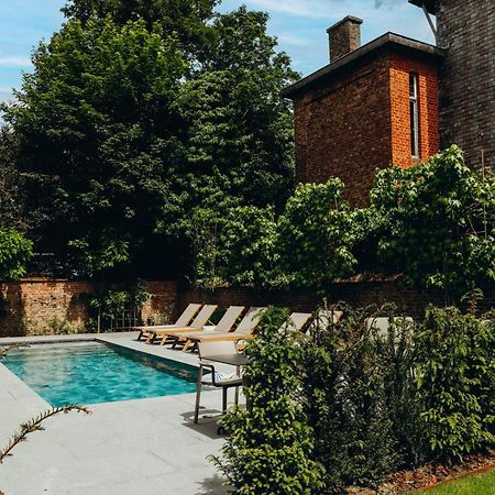 Bed and Breakfast Madame Crepin Rochefort Exterior foto